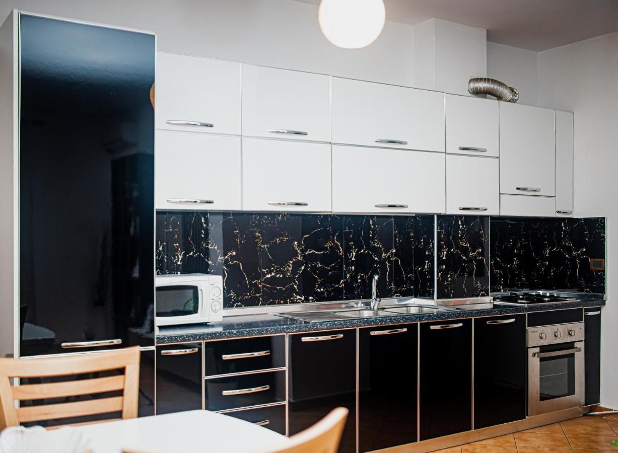 Ajla Apartment Durres Exterior photo